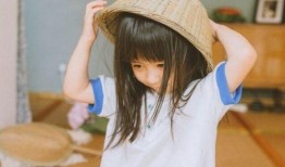 小女孩最新皮肤爆料图片,揭秘小女孩最新皮肤惊艳亮相