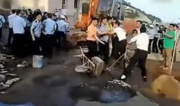 青岛城管爆料事件视频