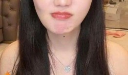 上海网红吃瓜老太太是谁,她为何成为网络红人？