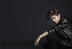 圈内爆料鹿晗黑白,神秘魅力引热议